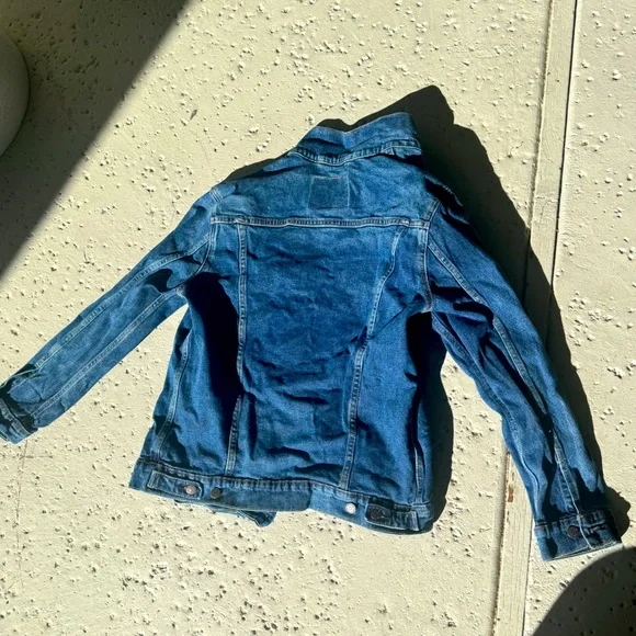 Levis Jean Jacket - Picture 2 of 3